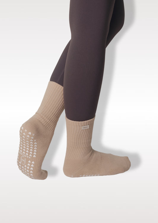 Classic Crew Grip Socks – Sand